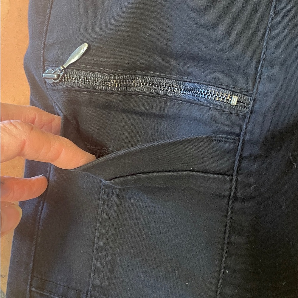 Junior’s Unionbay Skinny Utility Pant - Picture 7 of 12